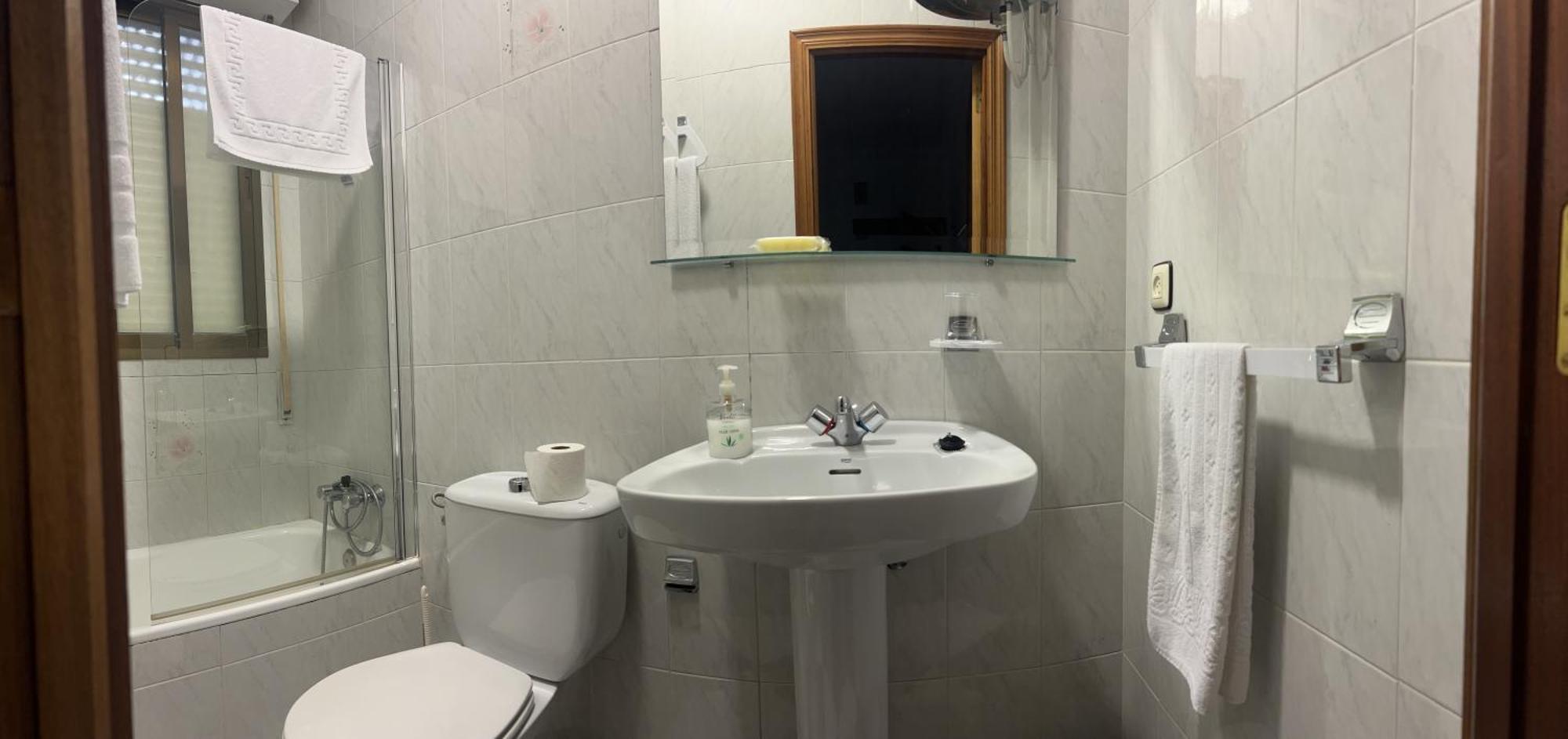 Siruela Hostal Los Amigos מראה חיצוני תמונה